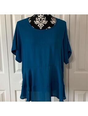 Lila Women's Blue Blouse Size S Asymmetrical Hem Short Sleeve Casual